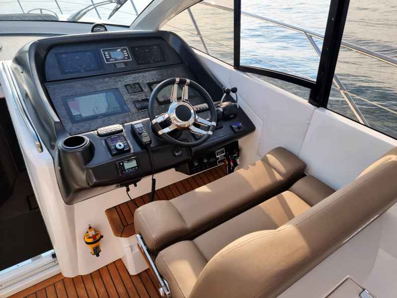 Motorboot Sunseeker Portofino 47 HT