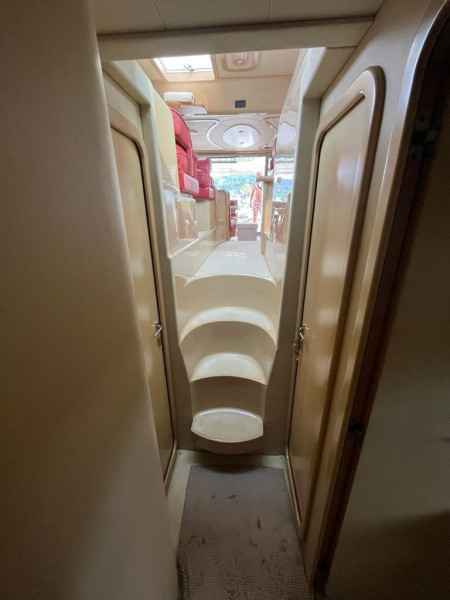 Motorboot Ferretti 530