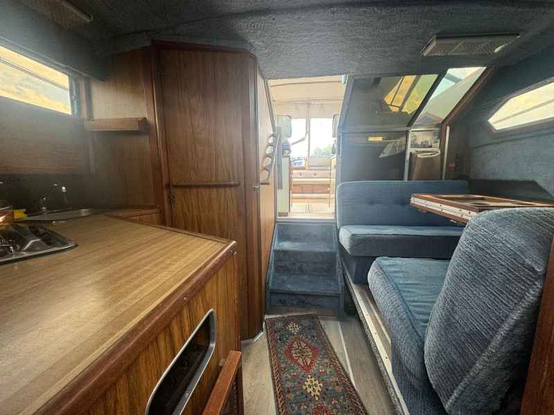 Motorboot Sea Ray 300 Express Cruiser