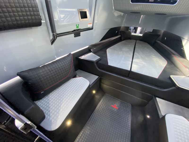 Motorboot Axopar Brabus Shadow 900 Cross Cabin