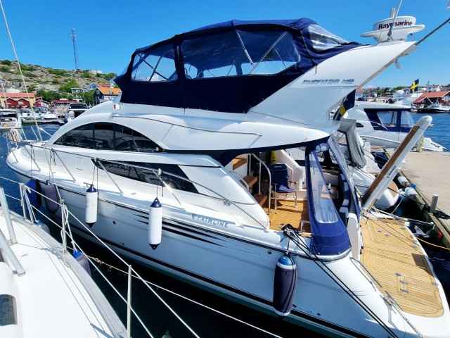 Motorboot Azimut 42 Fly