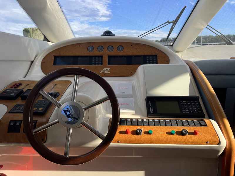 Motorboot Azimut 52 Fly