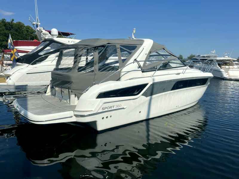 Motorboot Bavaria 360 Sport Open