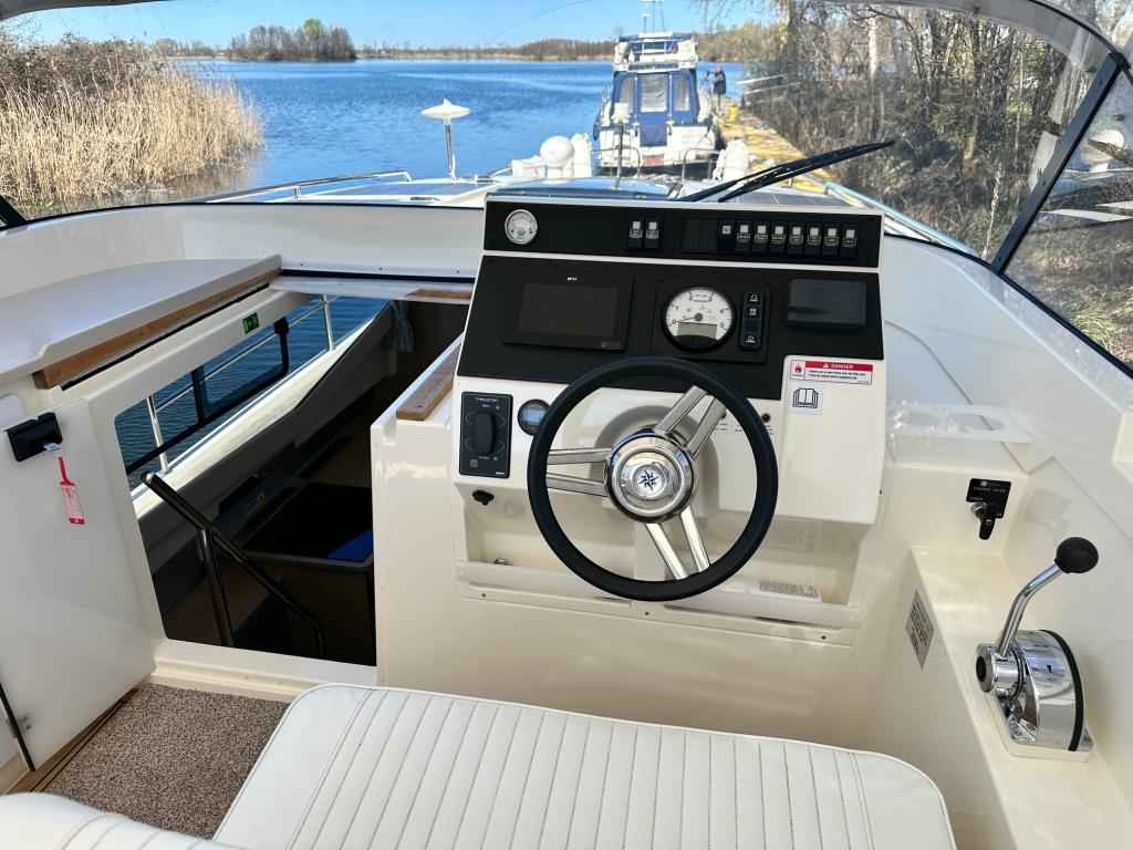 Motorboot Balt 37 Grand
