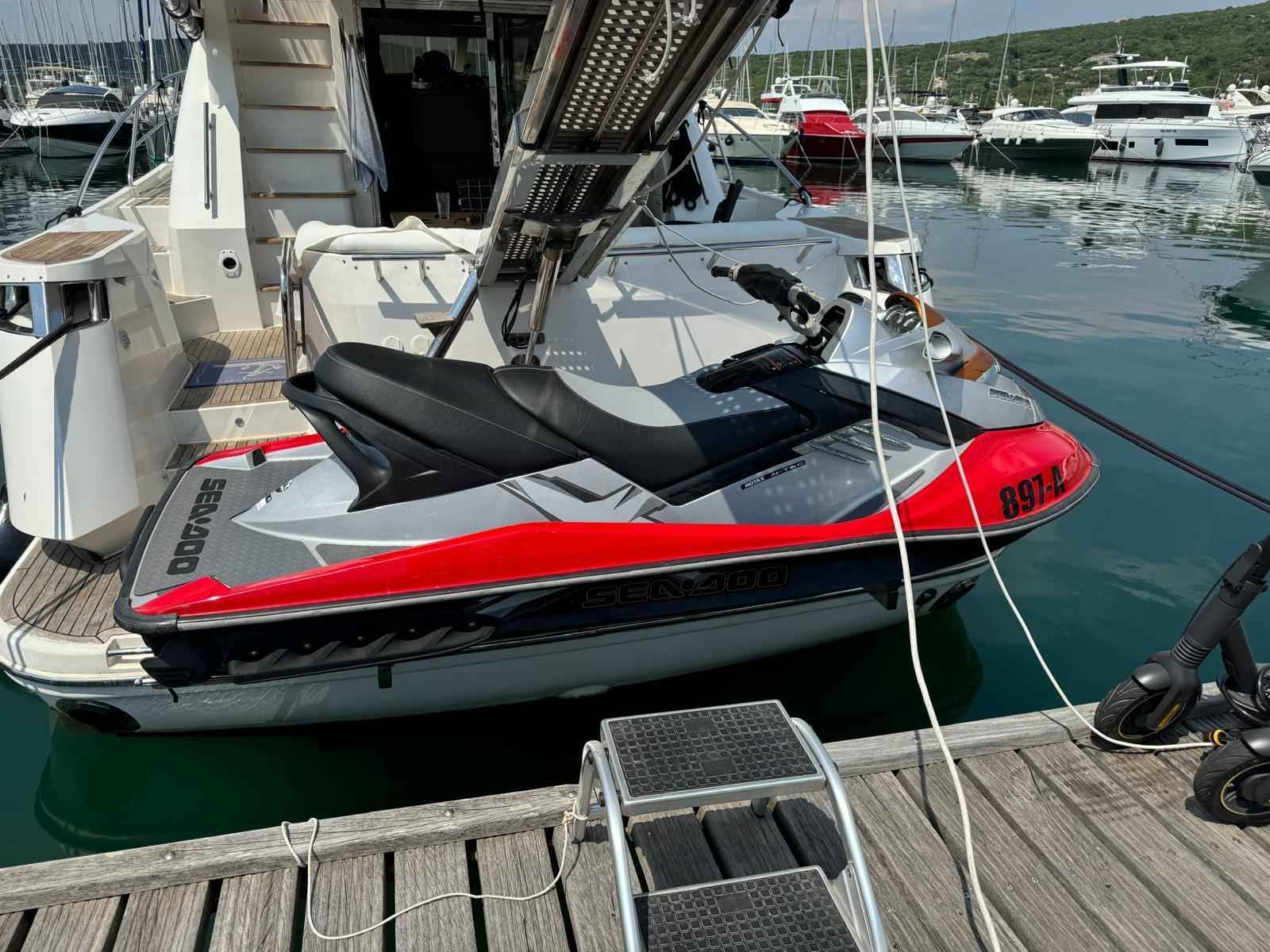Motorboot Galeon 530 Fly