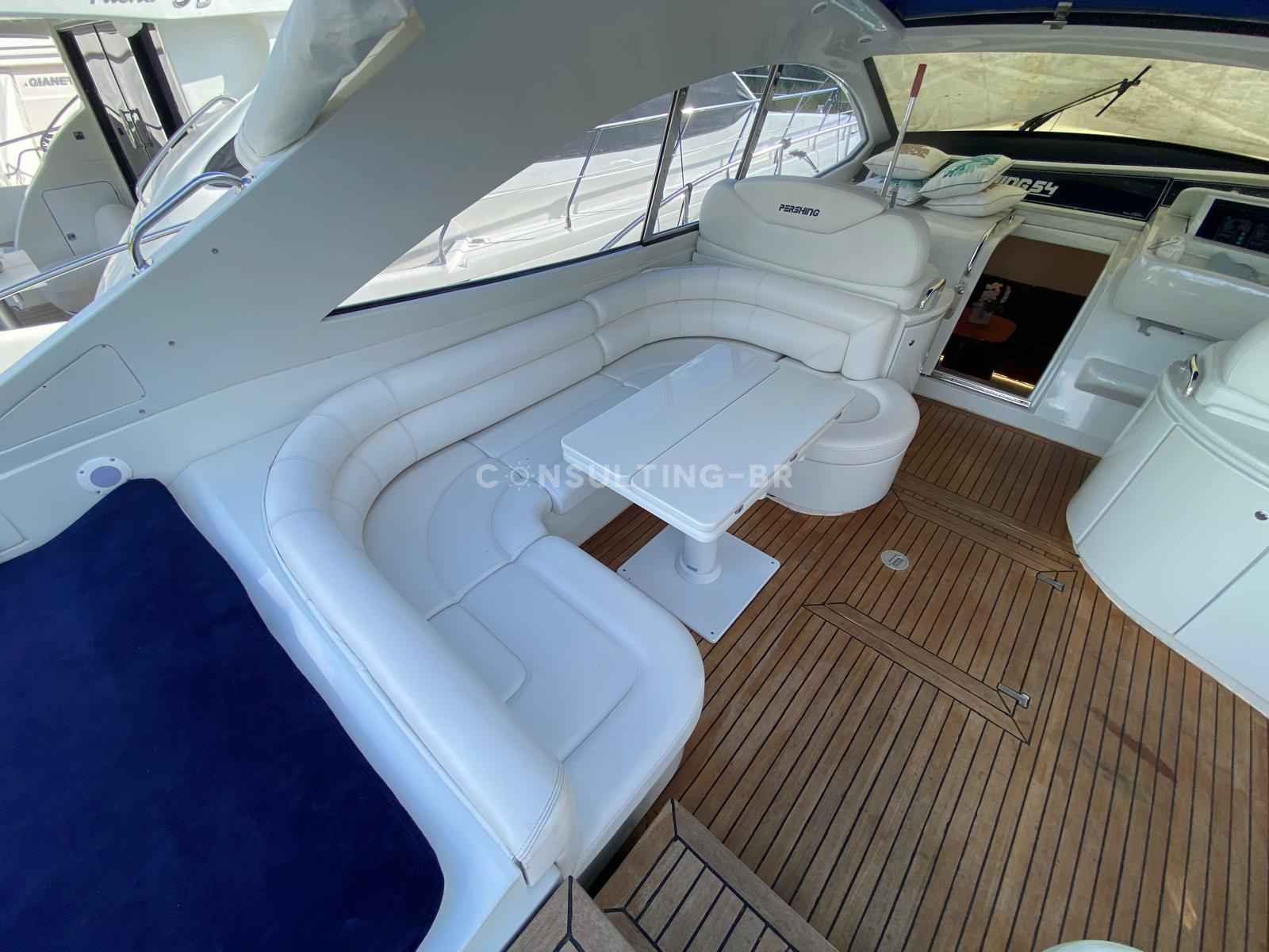 Motorboot Pershing 54