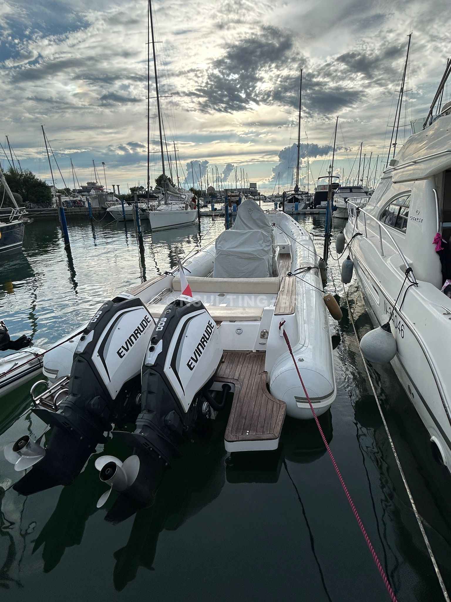 Motorboot Oromarine S11