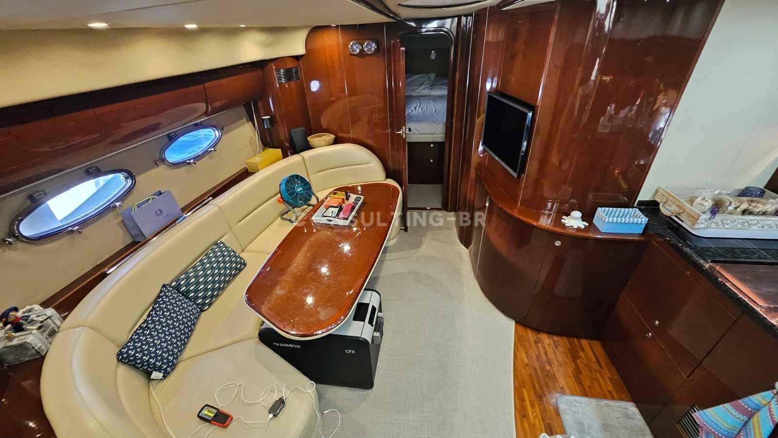 Motorboot Princess V 48 HT