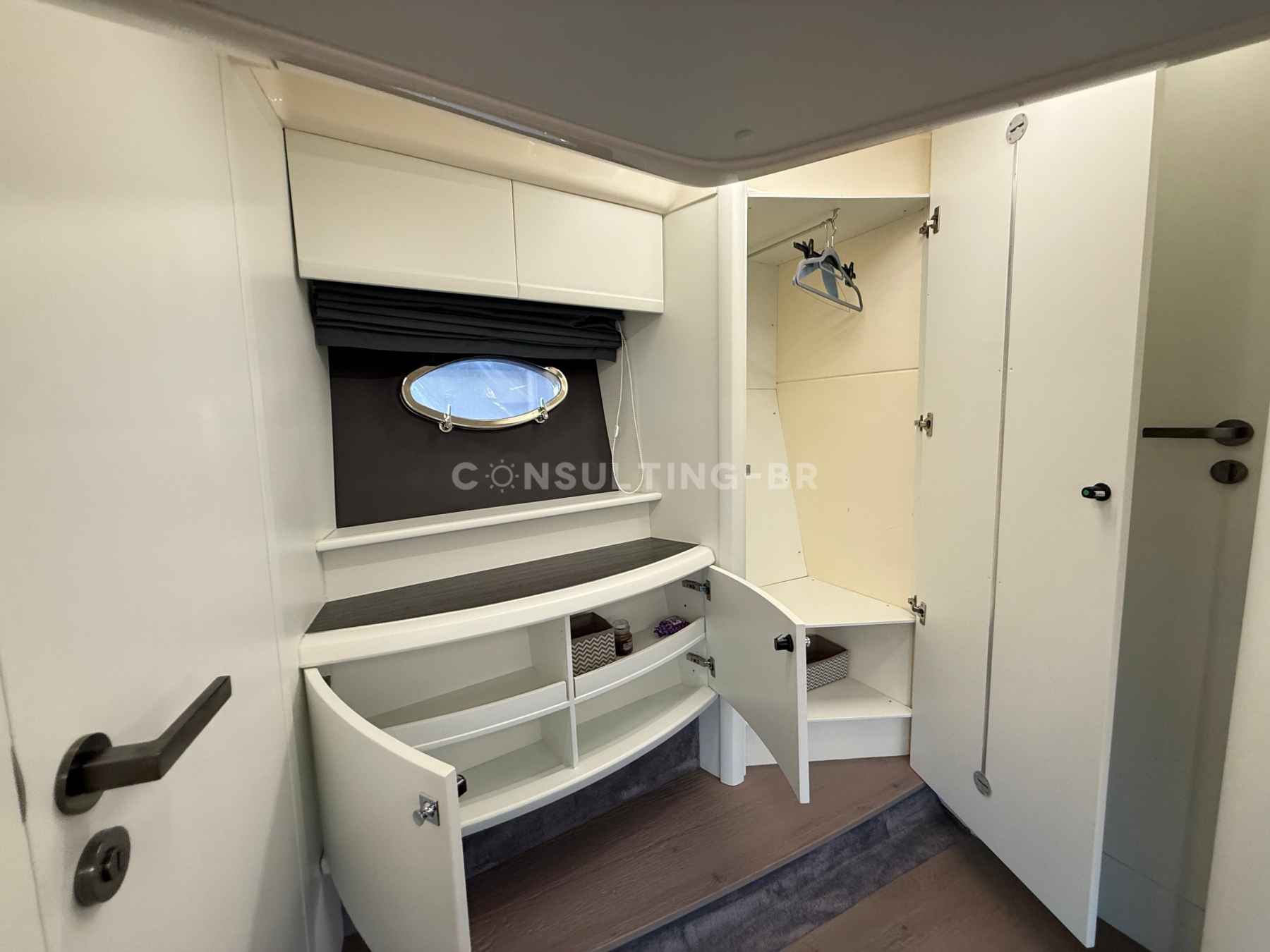 Motorboot Absolute 47 HT