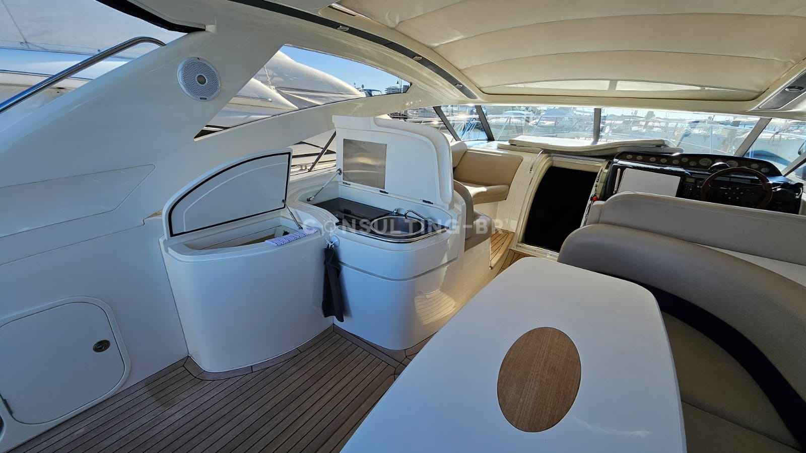 Motorboot Princess V48 HT