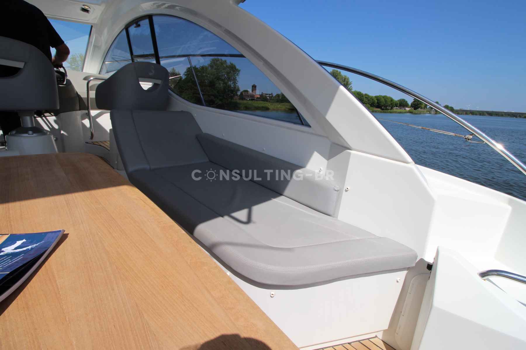 Motorboot Beneteau Gran Tourismo GT 38
