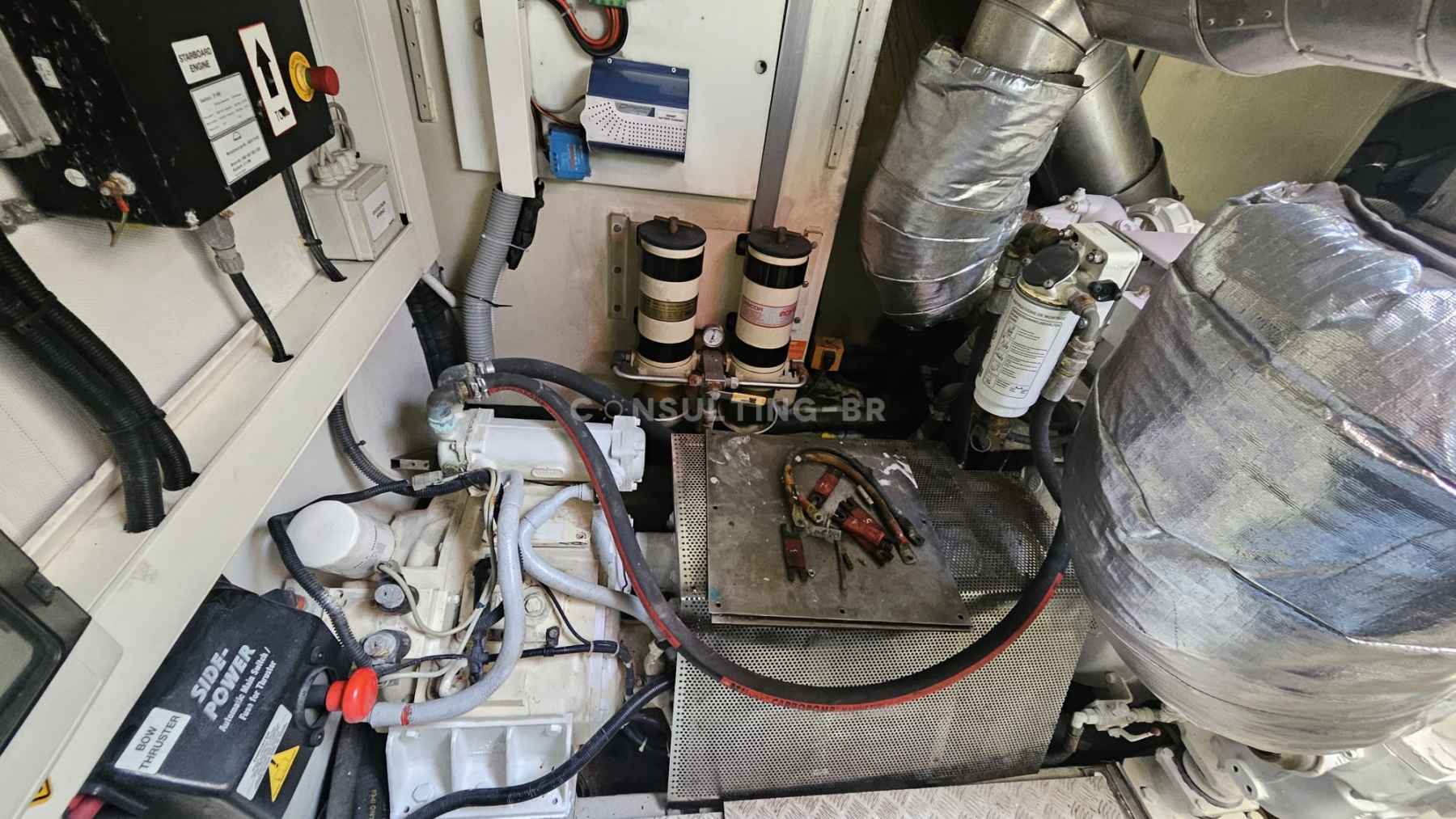 Motorboot Azimut 68 S
