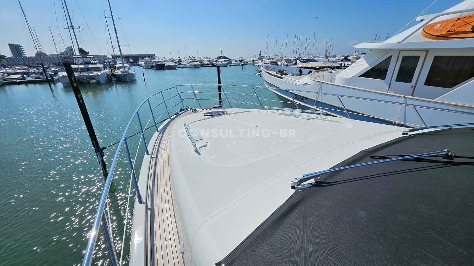 Motorboot Azimut 62 S