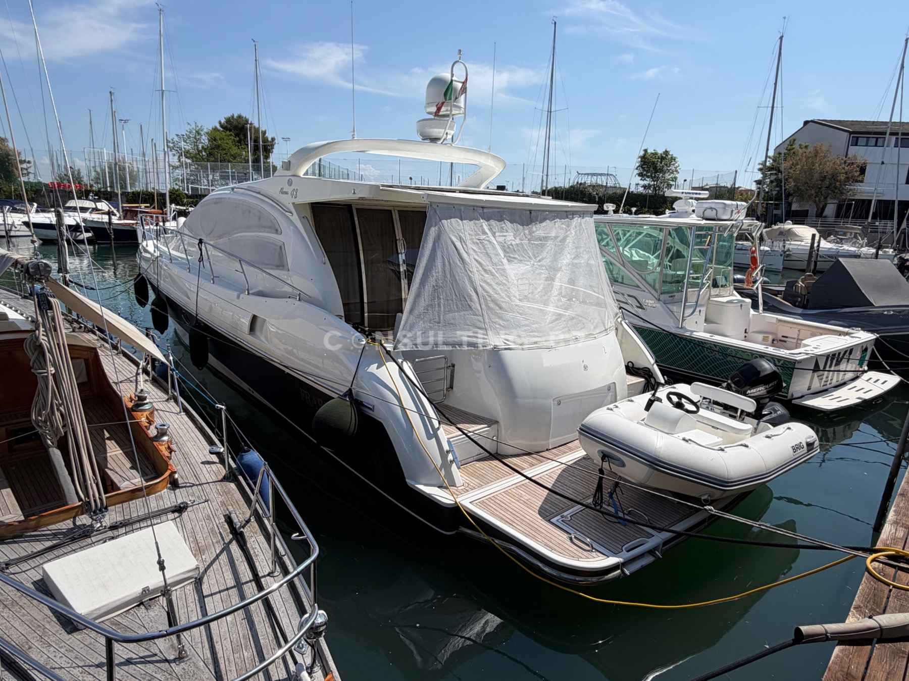 Motorboot Innovazione & Progetti Alena 48