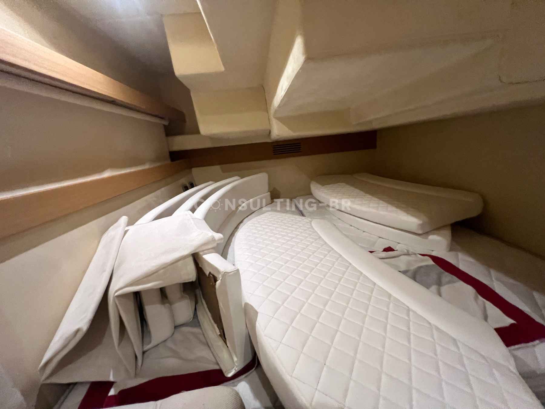 Motorboot Innovazione & Progetti Alena 48