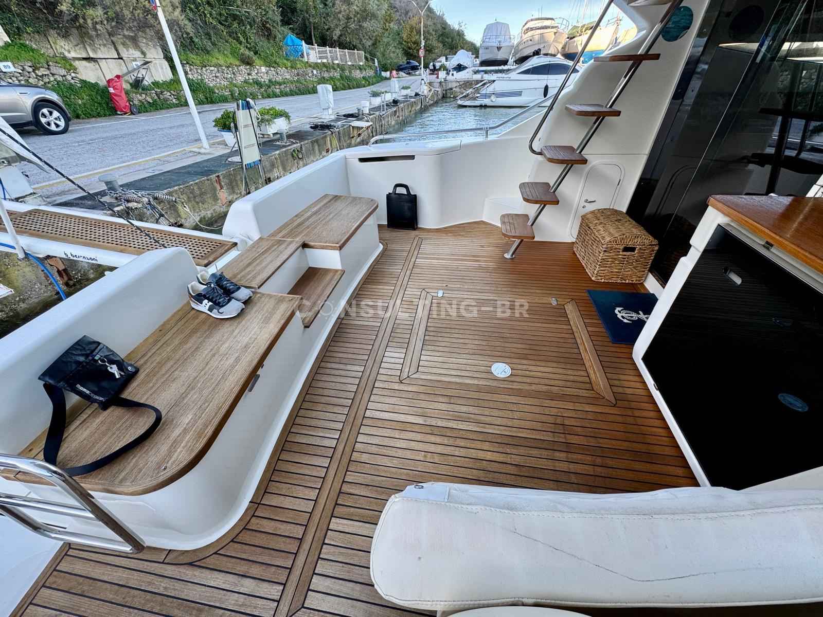 Motorboot Ferretti 530