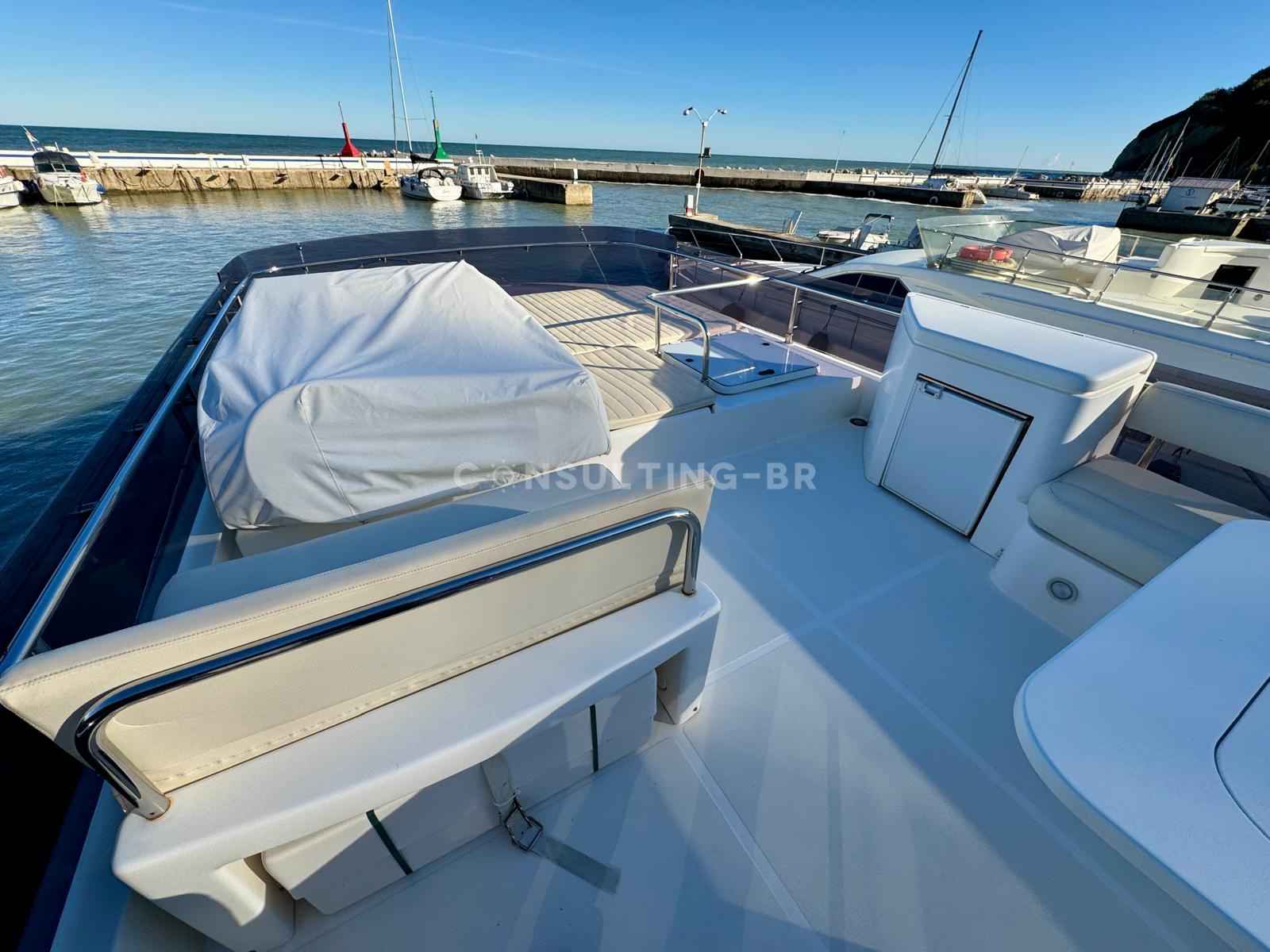 Motorboot Ferretti 530