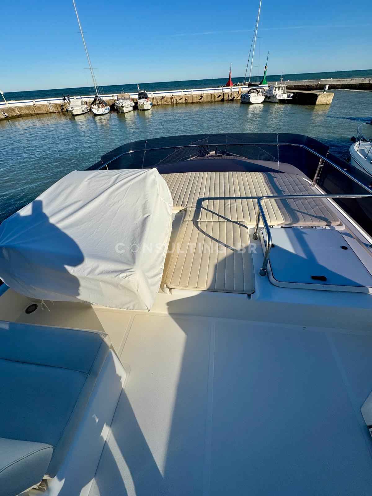 Motorboot Ferretti 530