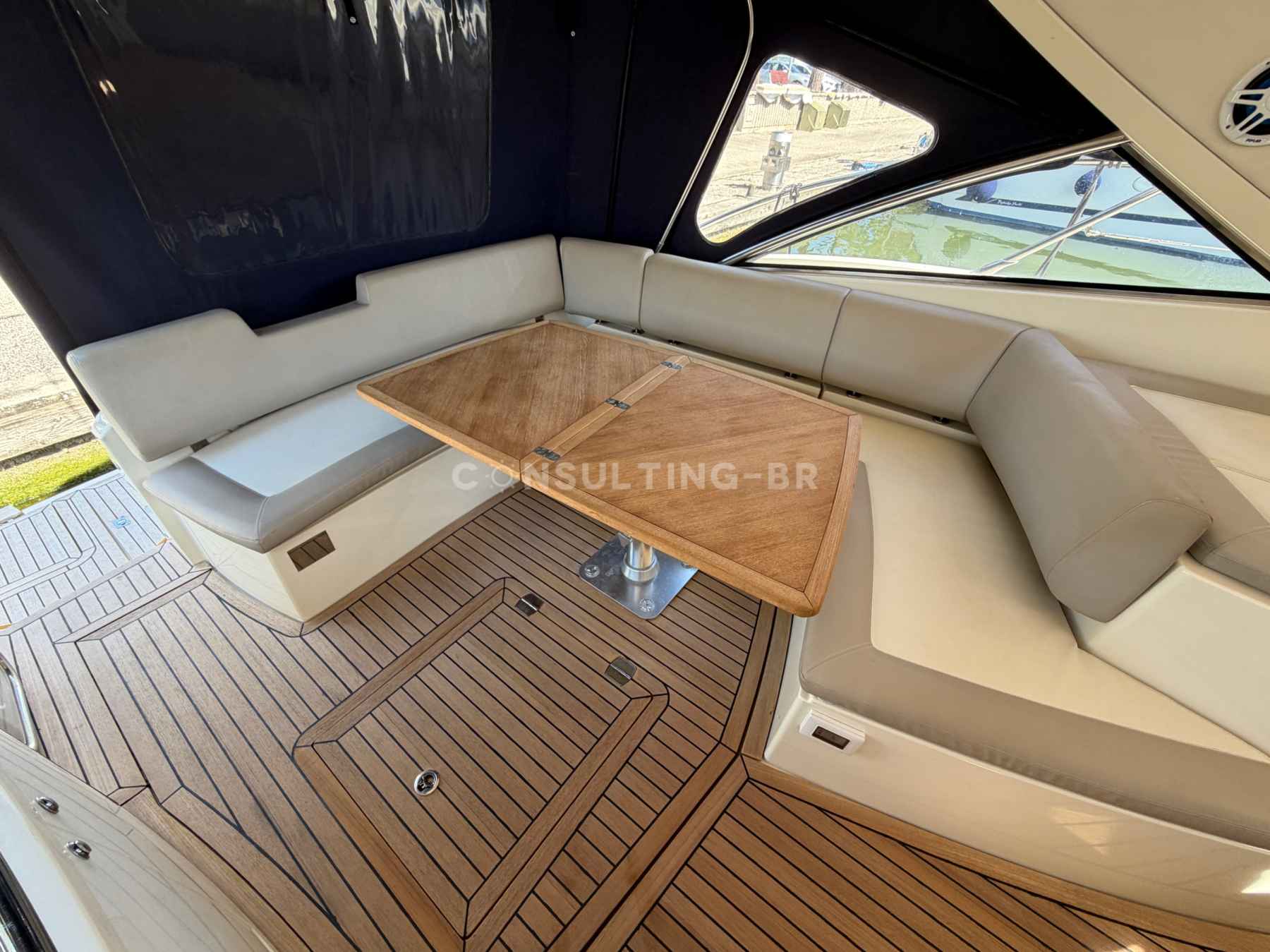 Motorboot Azimut Atlantis 40 HT