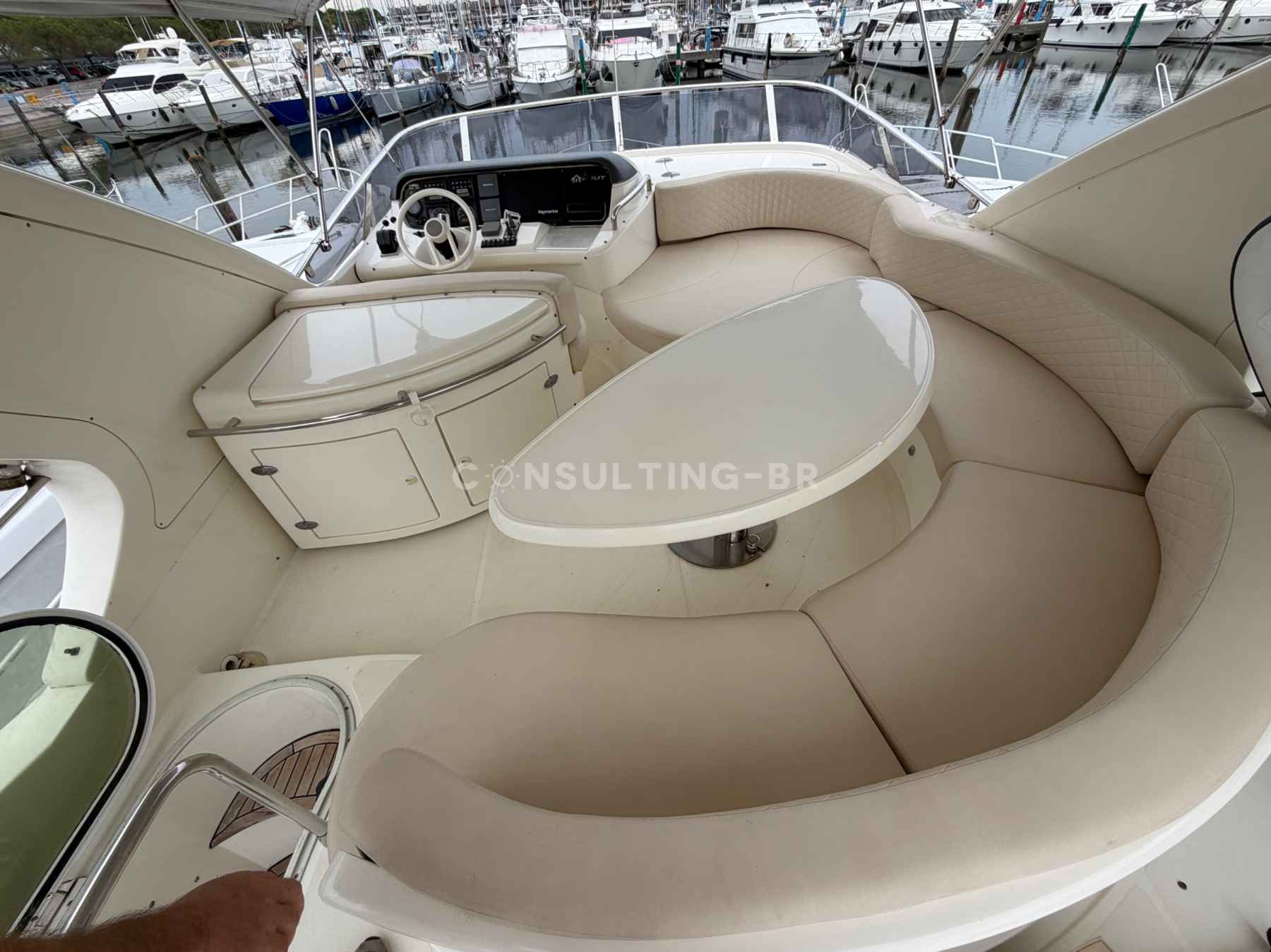 Motorboot Azimut 55 Fly