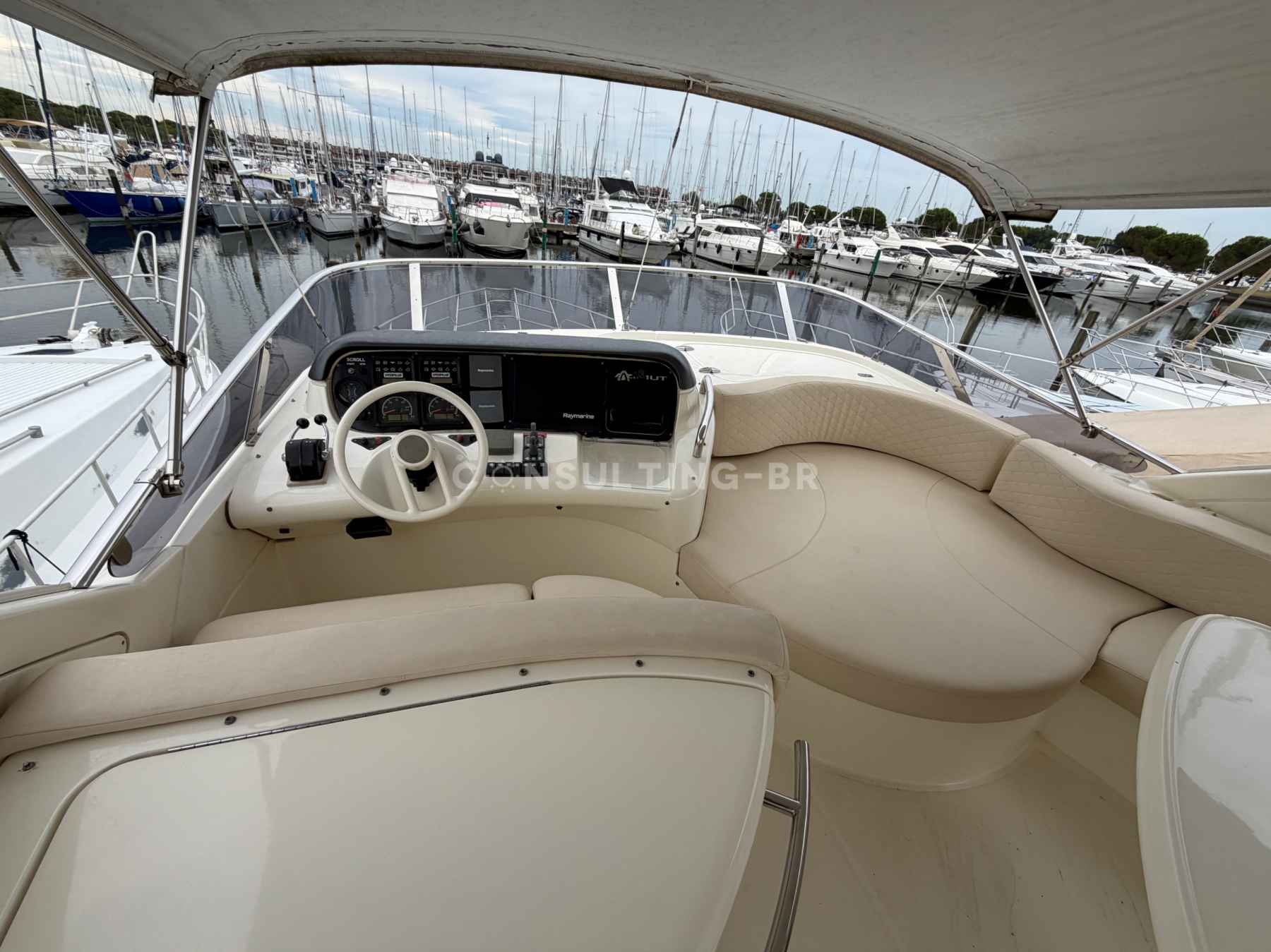 Motorboot Azimut 55 Fly