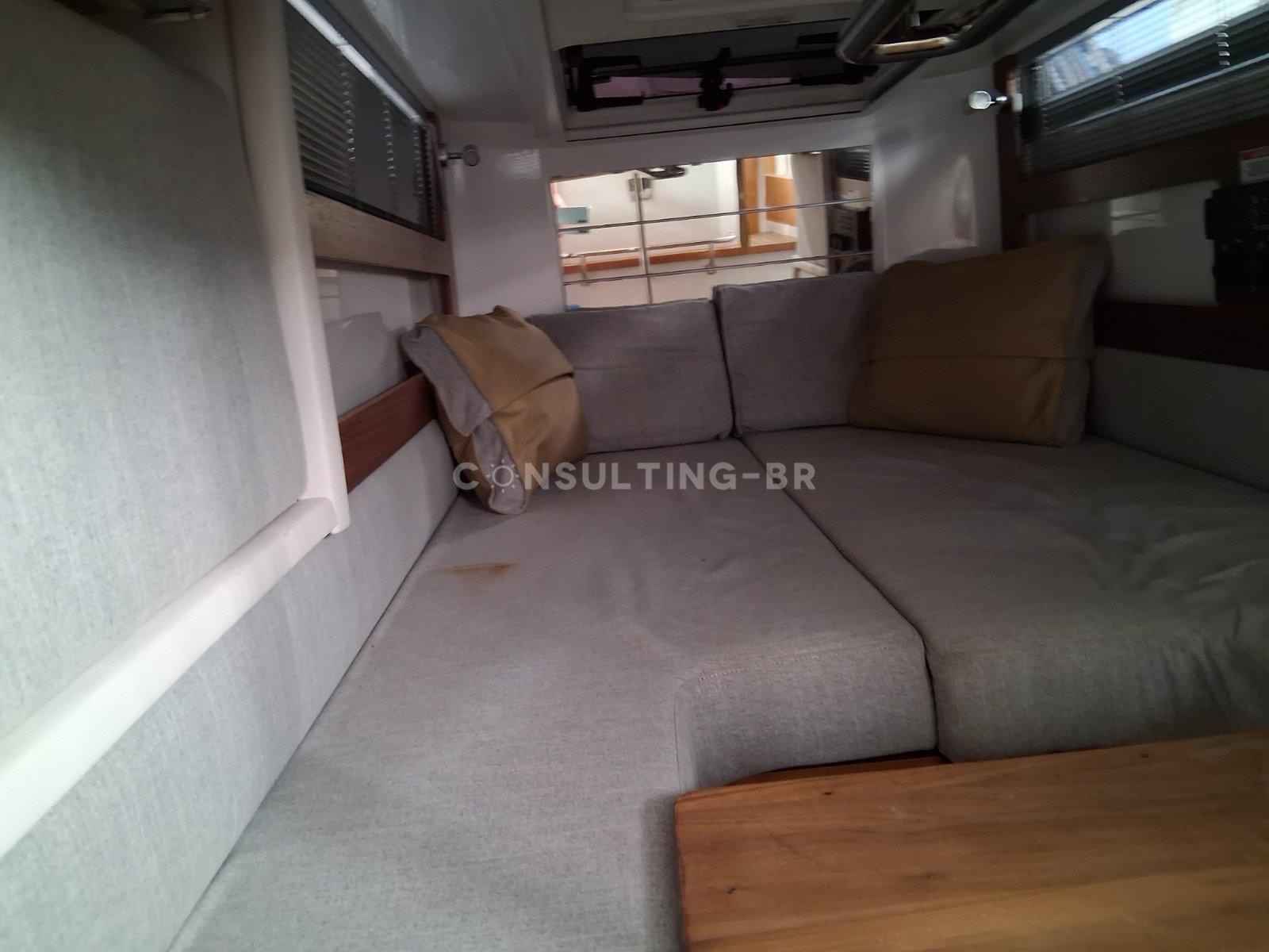 Motorboot Axopar 28 Cabin Brabus Line