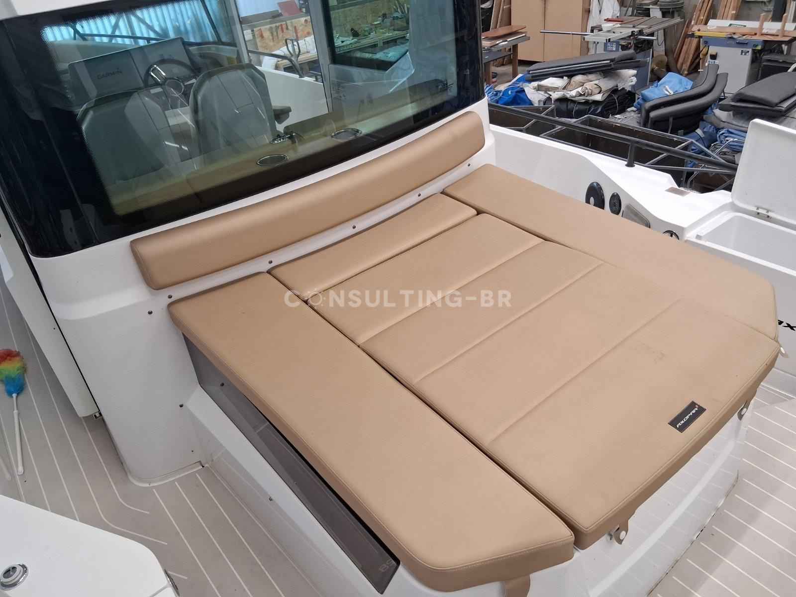 Motorboot Axopar 28 Cabin Brabus Line