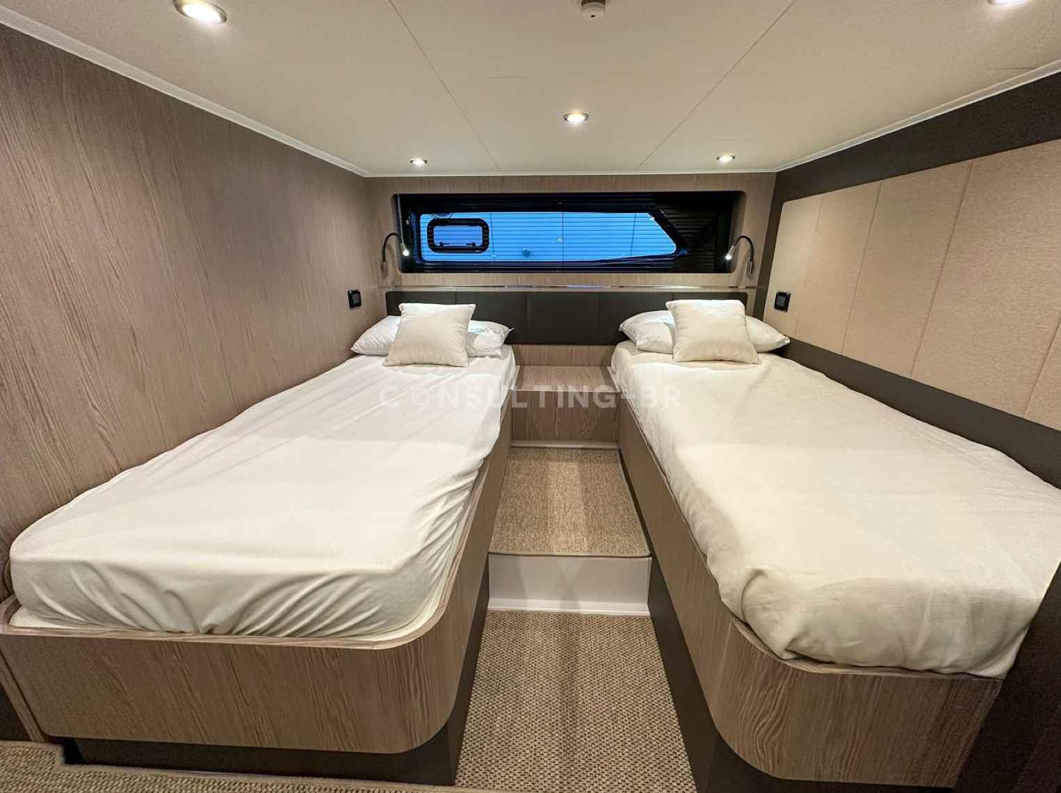 Motorboot Azimut Atlantis 45