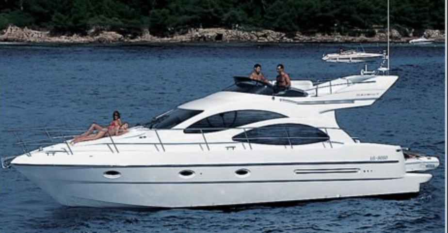 Motorboot Azimut 42 Fly
