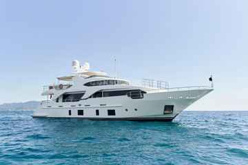 Motorboot Benetti DELFINO 93