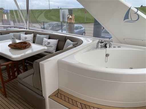 Motorboot Elegance 72