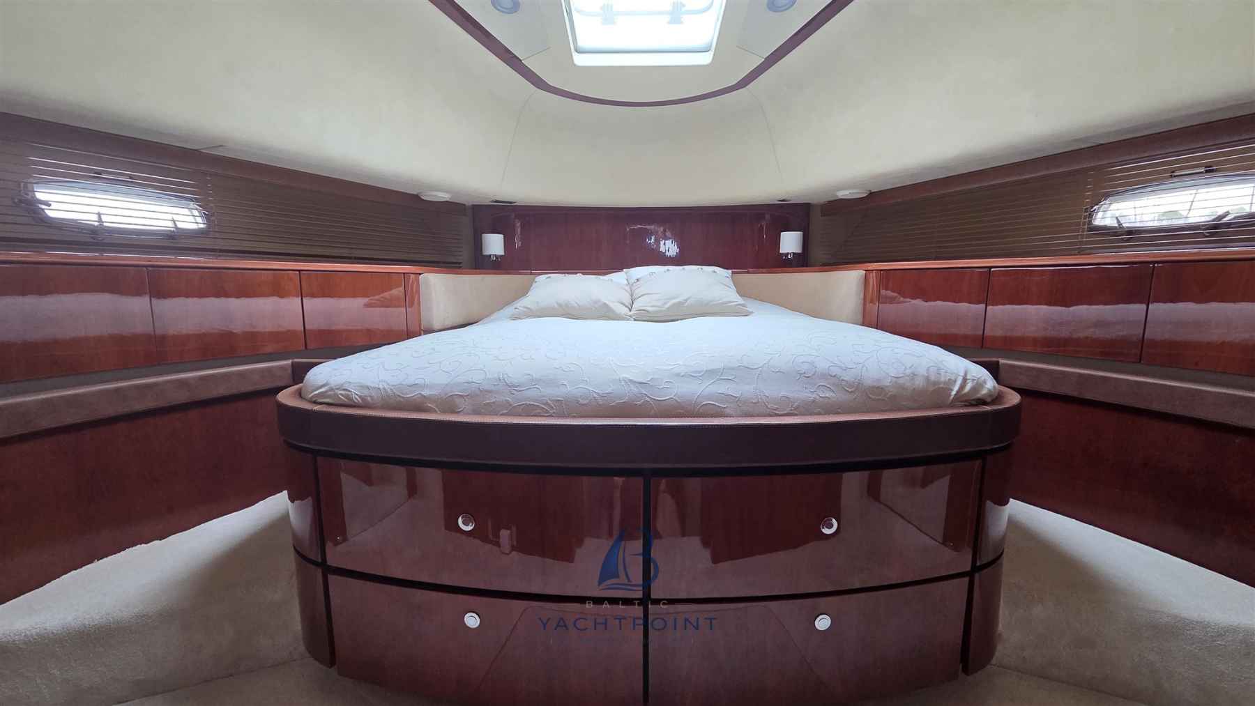 Motorboot Fairline Squadron 68