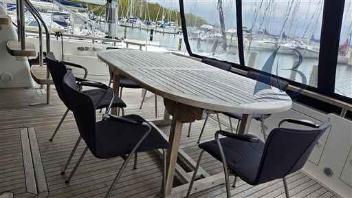Motorboot Fairline Squadron 68