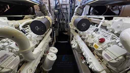 Motorboot Fairline Squadron 68