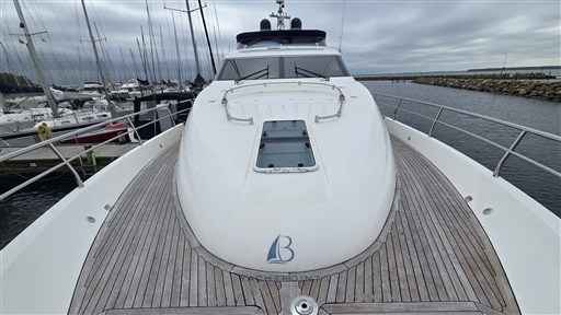Motorboot Fairline Squadron 68