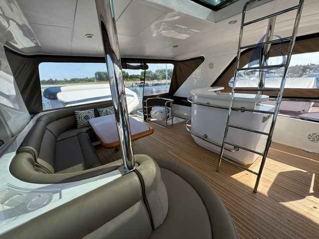 Motorboot Elegance 68