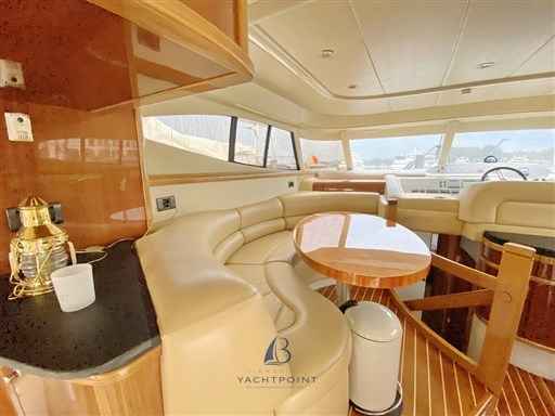 Motorboot Sealine T 52