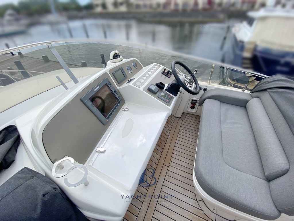Motorboot Sealine T 52