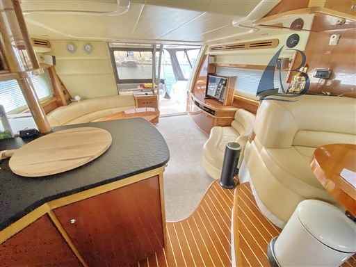 Motorboot Sealine T 52