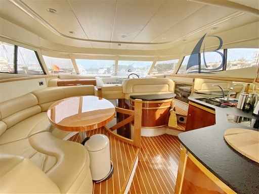 Motorboot Sealine T 52