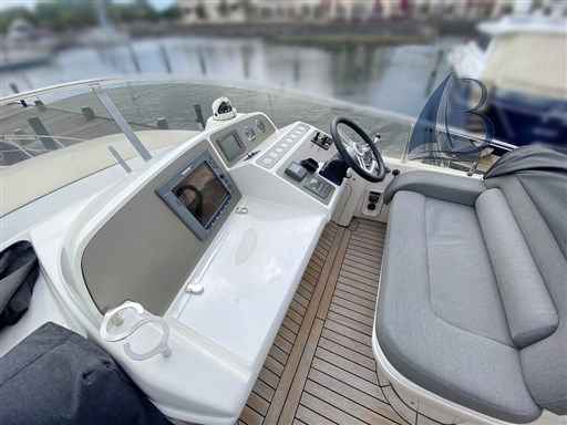 Motorboot Sealine T 52