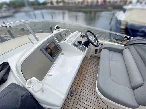 Motorboot Sealine T 52