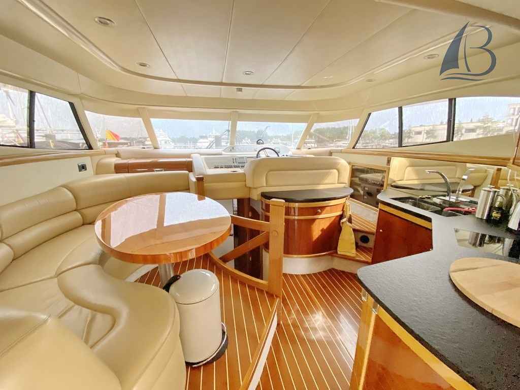 Motorboot Sealine T 52