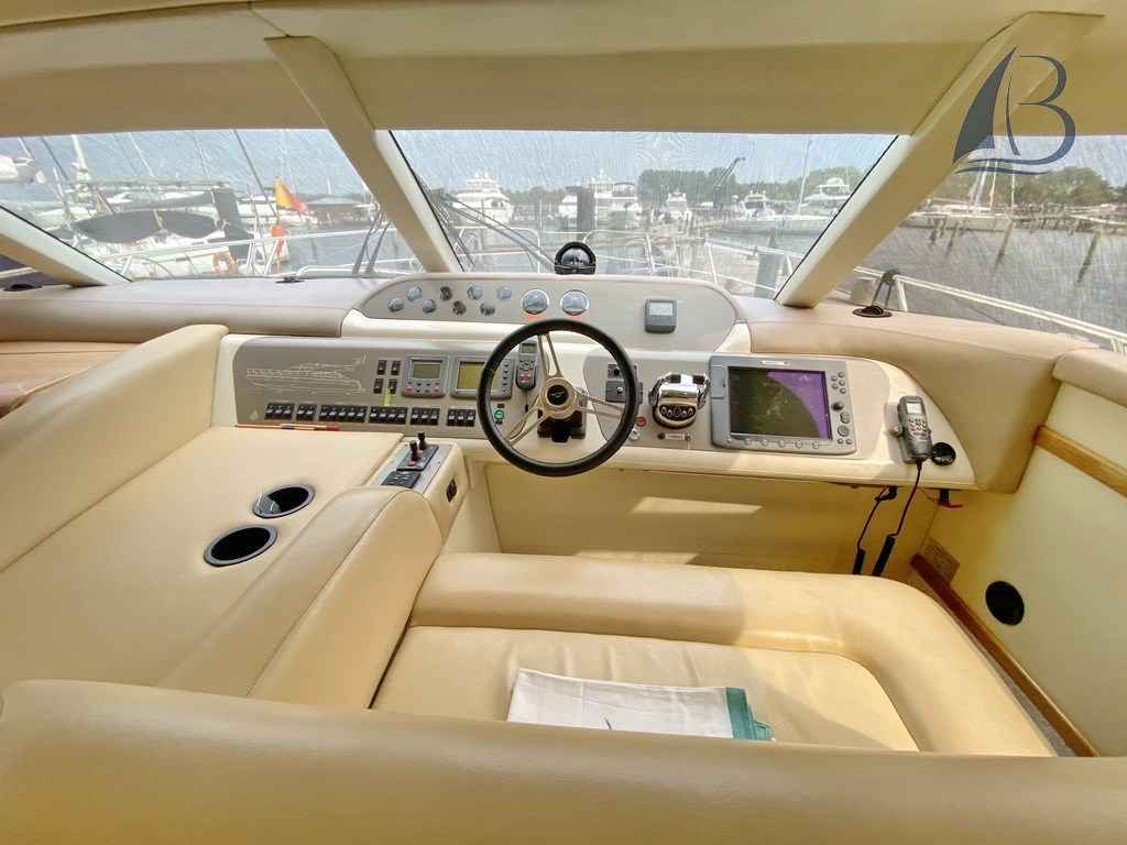 Motorboot Sealine T 52