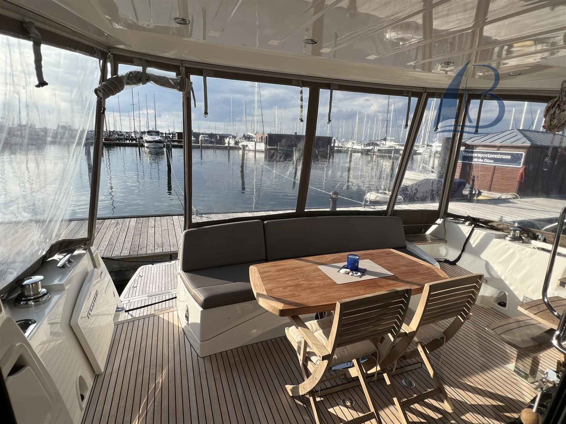Motorboot Prestige Yachts Prestige 500 Fly Top