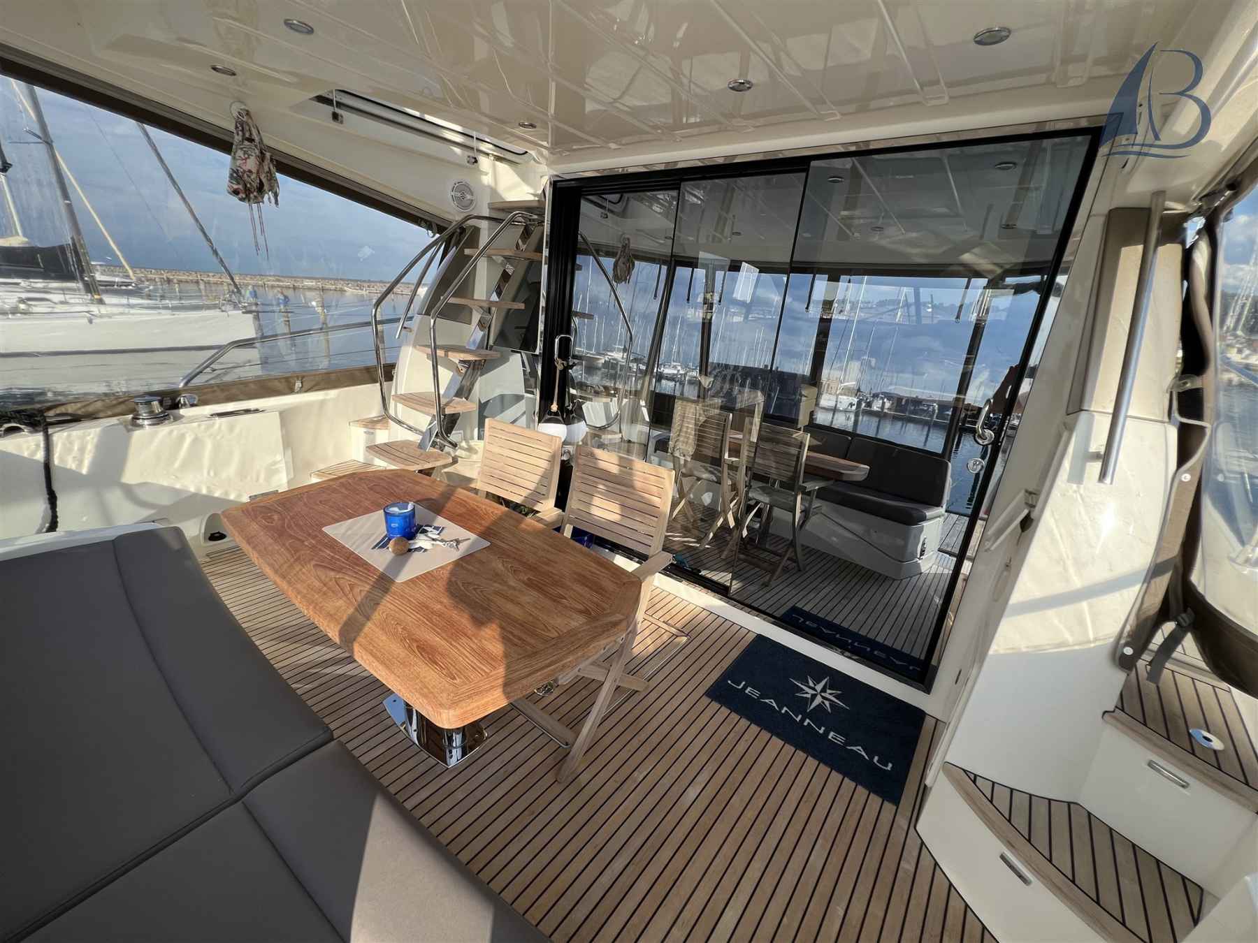 Motorboot Prestige Yachts Prestige 500 Fly Top