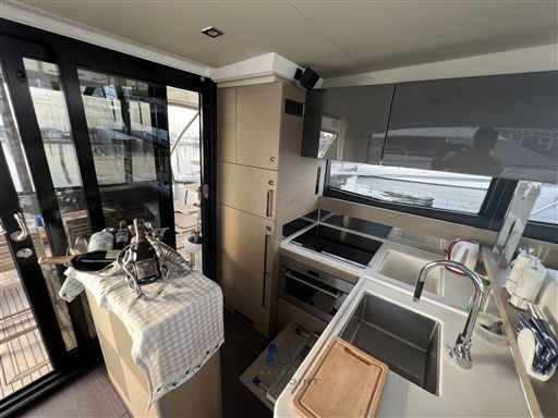 Motorboot Prestige Yachts Prestige 500 Fly Top