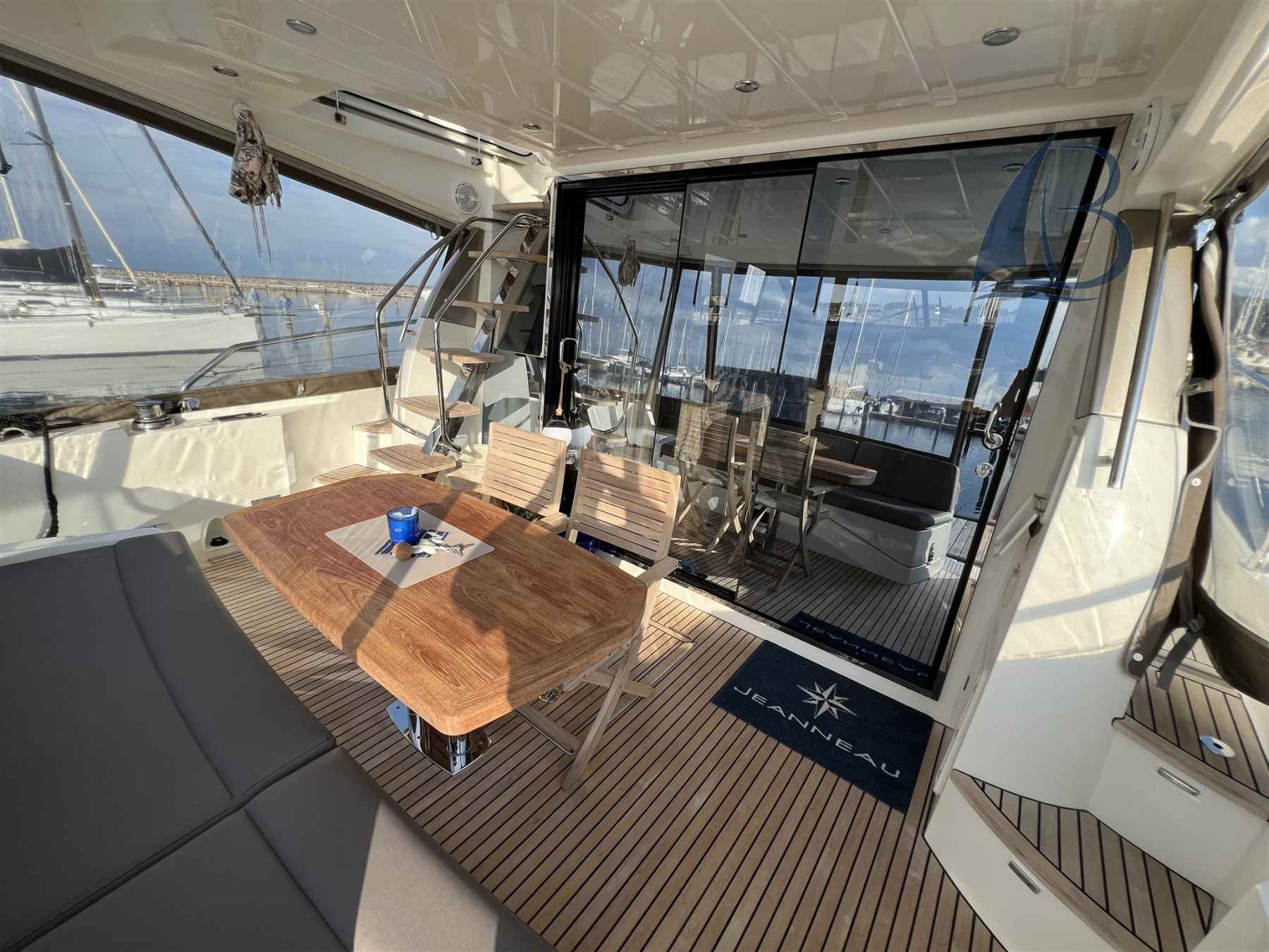 Motorboot Prestige Yachts Prestige 500 Fly Top