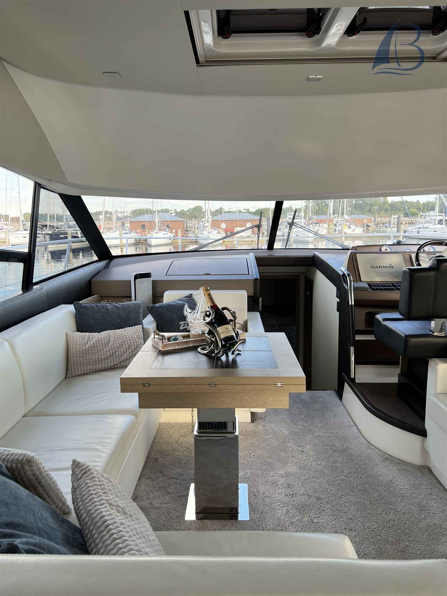 Motorboot Prestige Yachts Prestige 500 Fly Top