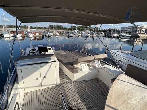 Motorboot Prestige Yachts Prestige 500 Fly Top